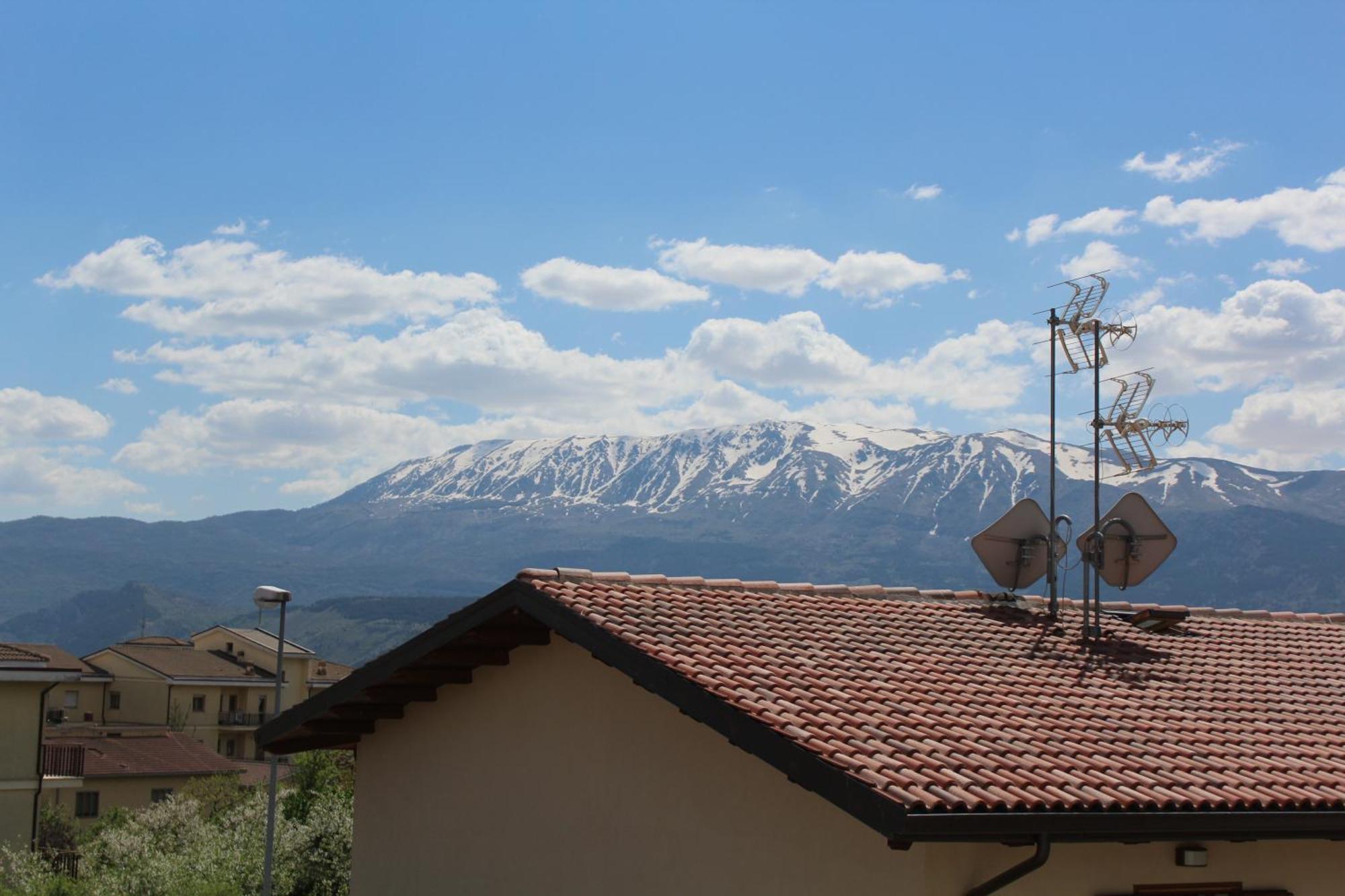 La Nuova Dimora B&B LʼAquila Zewnętrze zdjęcie